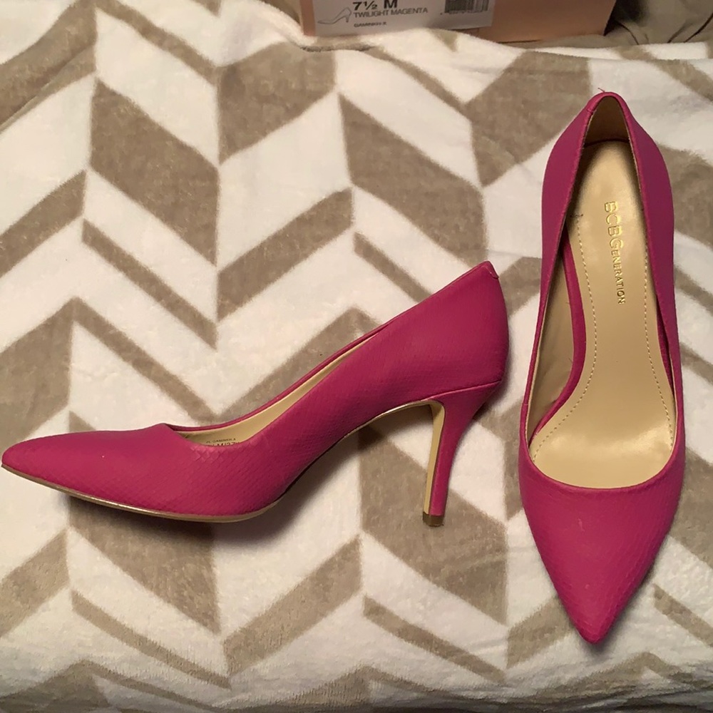 BCBG Women’s Purple 7.5 Heels